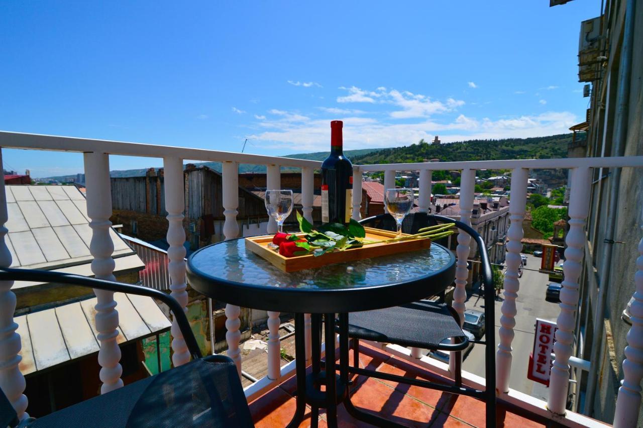 Hotel Blissdom Tbilisi Eksteriør bilde